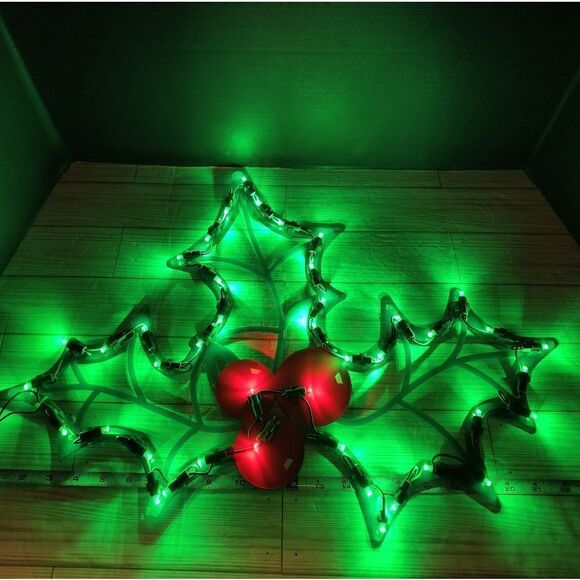 Vintage Impact Plastics Christmas Lighted Holly Leaves Decor 22½" Wide 16" Tall - Picture 9 of 10